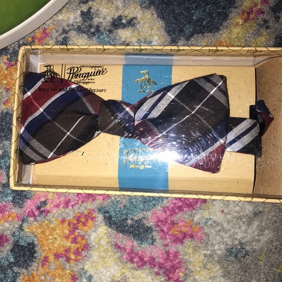 NWT Penguin Bow Tie with Pocket Square - Picture 3 of 8